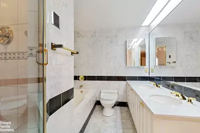300 E 85th Street #2705, New York, NY 10028 - Photo 10