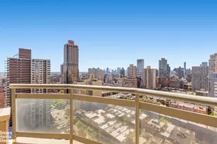 300 E 85th St, New York City, NY 10028 - Photo 2