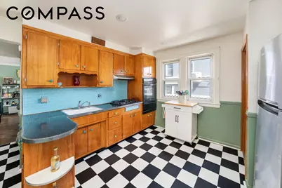 287 E 39th Street, New York City, NY 11203 - Photo 12