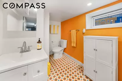 287 E 39th Street, New York City, NY 11203 - Photo 10