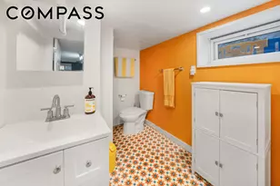 287 E 39th St, New York City, NY 11203 - Photo 10