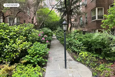 525 E 89th Street #1E, New York City, NY 10128 - Photo 10
