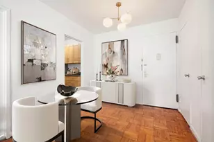 77 W 55th St, New York City, NY 10019 - Photo 4