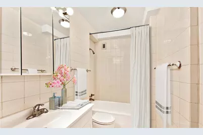 77 W 55th Street #12K, New York City, NY 10019 - Photo 6