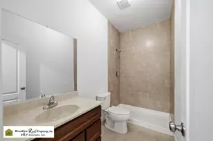 32 Wild Ave, New York City, NY 10314 - Photo 18