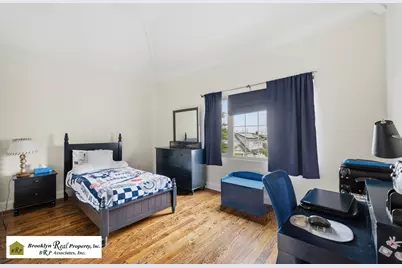 32 Wild Avenue, New York City, NY 10314 - Photo 10