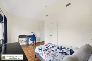 32 Wild Ave, New York City, NY 10314 - Photo 12