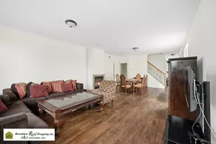 32 Wild Ave, New York City, NY 10314 - Photo 2