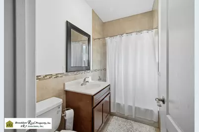 32 Wild Avenue, New York City, NY 10314 - Photo 22