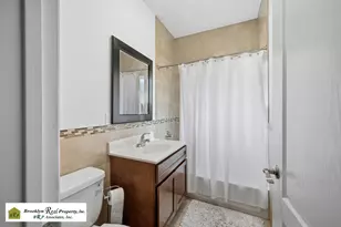 32 Wild Ave, New York City, NY 10314 - Photo 22