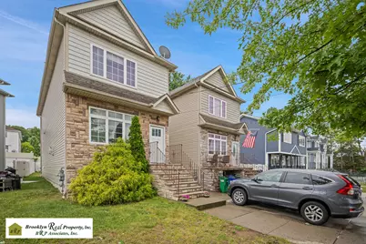 32 Wild Avenue, New York City, NY 10314 - Photo 1