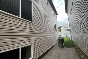 32 Wild Ave, New York City, NY 10314 - Photo 6