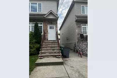 32 Wild Avenue, New York City, NY 10314 - Photo 2