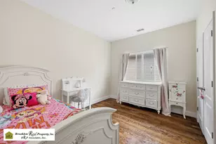 32 Wild Ave, New York City, NY 10314 - Photo 8