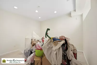 32 Wild Avenue, New York City, NY 10314 - Photo 28