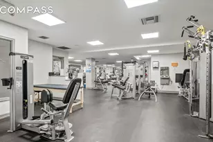 410 W 24th St, New York City, NY 10011 - Photo 12