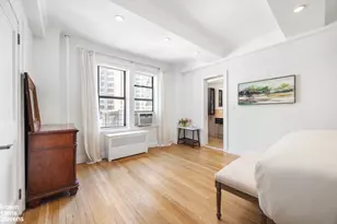 17 W 64th St, New York City, NY 10023 - Photo 4