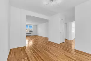 67-30 Clyde St, New York City, NY 11375 - Photo 10