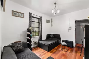 21-05 33rd St, New York City, NY 11105 - Photo 2