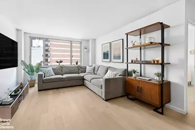 130 W 67th Street #9C, New York City, NY 10023 - Photo 1
