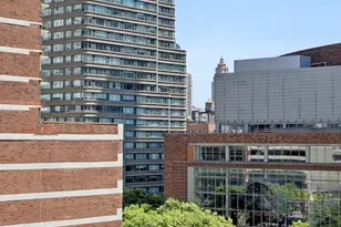 130 W 67th St, New York, NY 10023 - Photo 4