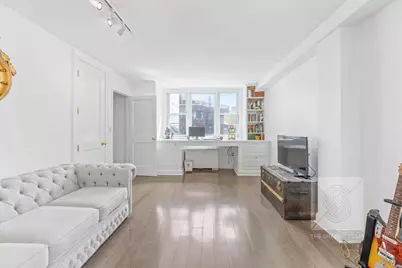 201 E 36th Street #19B, New York City, NY 10016 - Photo 12