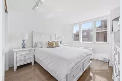 201 E 36th Street #19B, New York City, NY 10016 - Photo 8