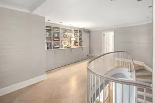 10 Gracie Square, New York, NY 10028 - Photo 12