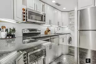 233 E 31st St, New York City, NY 10016 - Photo 6