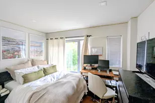 636 E 11th St, New York, NY 10003 - Photo 6