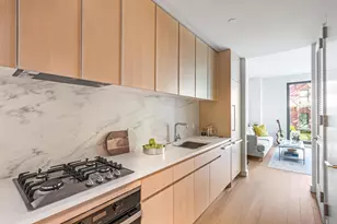 500 W 45th St, New York City, NY 10036 - Photo 2