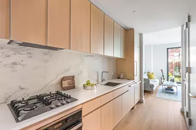 500 W 45th Street #603, New York City, NY 10036 - Photo 2