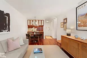 301 E 22nd St, New York, NY 10010 - Photo 2