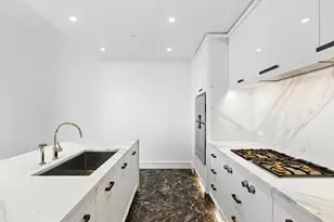 500 W 18th St, New York City, NY 10011 - Photo 4
