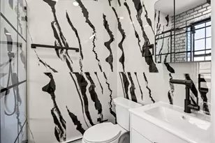 534 Kosciuszko St, New York City, NY 11221 - Photo 32