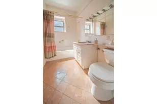 58 W 58th St, New York City, NY 10019 - Photo 6