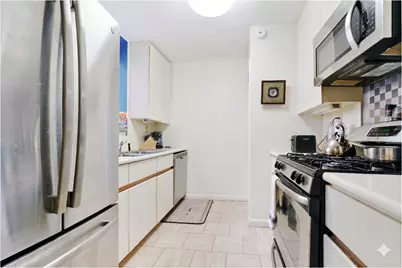 317 W 95th Street #2F, New York, NY 10025 - Photo 8