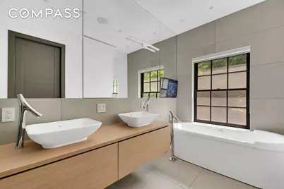 440 W 20th Street, New York, NY 10011 - Photo 10
