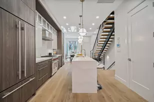 85 Calyer St, New York City, NY 11222 - Photo 12