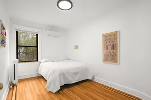 31-14 Crescent St, Astoria, NY 11106 - Photo 6