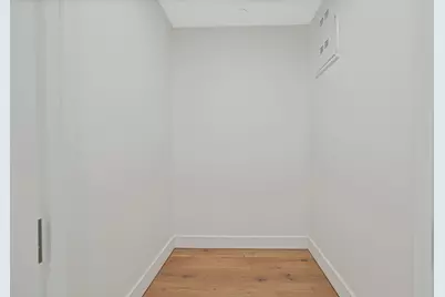 21-31 Shore Boulevard #1B, Astoria, NY 11105 - Photo 12