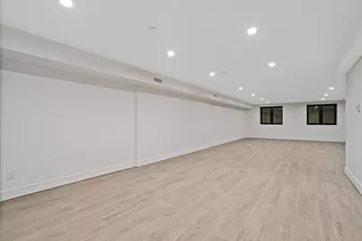 21-31 Shore Boulevard #1B, Astoria, NY 11105 - Photo 20
