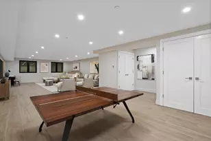 21-31 Shore Blvd, New York City, NY 11105 - Photo 18