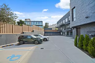 21-31 Shore Blvd, New York City, NY 11105 - Photo 28