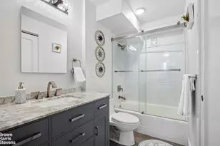 310 W 56th St, New York, NY 10019 - Photo 6