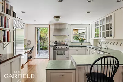 512 E 87th Street, New York City, NY 10128 - Photo 16