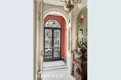 512 E 87th Street, New York City, NY 10128 - Photo 32