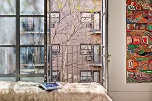 215 Sullivan St, New York City, NY 10012 - Photo 2