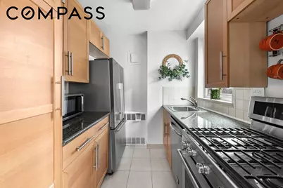 411 E 53rd Street #16B, New York City, NY 10022 - Photo 4