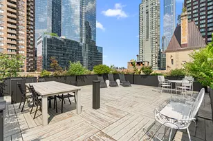340 W 57th St, New York City, NY 10019 - Photo 14
